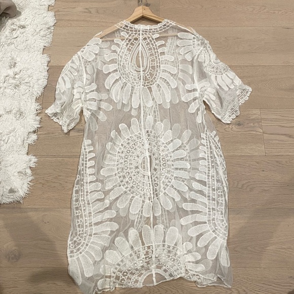 Lace Kimono - White - Picture 2 of 3